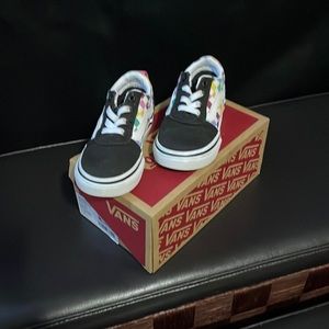 Toddler shoes
